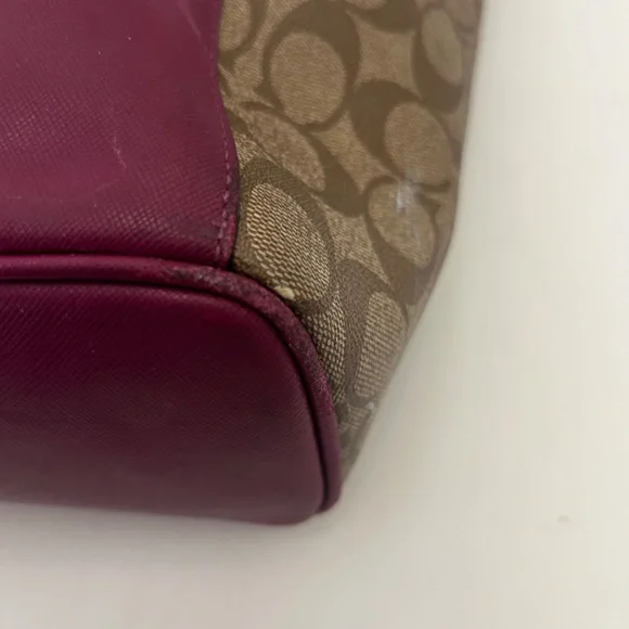 Coach Peyton Leather Zip Top Tote Berry w/ contrasting Signature “C” side panels - Picture 9 of 14